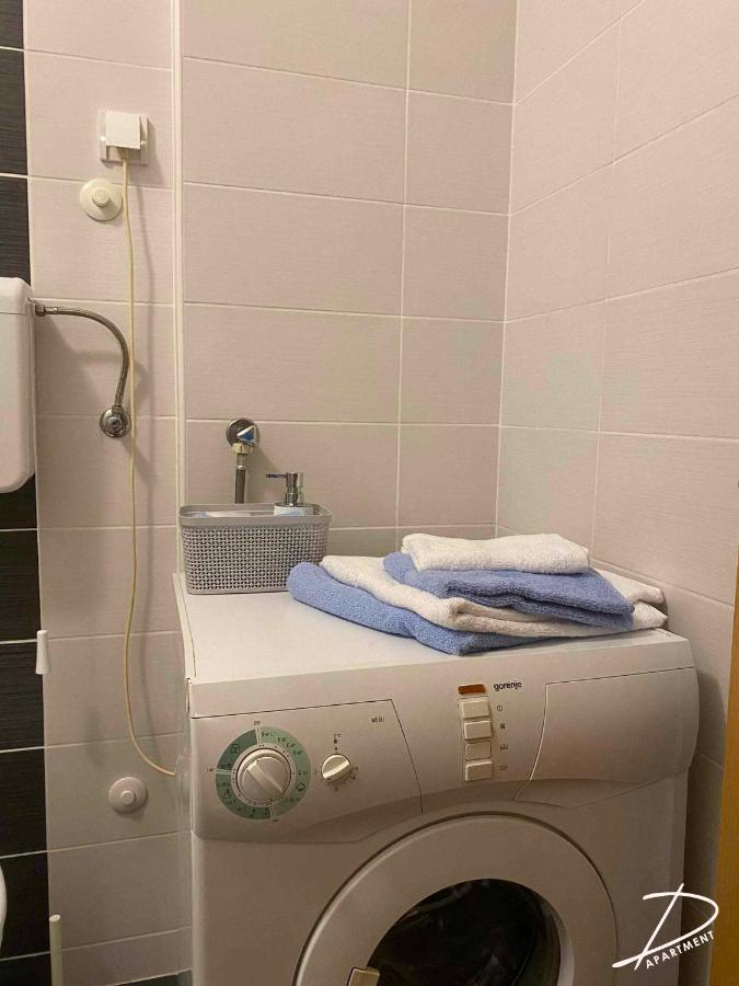 D Apartment Free Private Parking Fast Wi-Fi Novi Sad Eksteriør billede